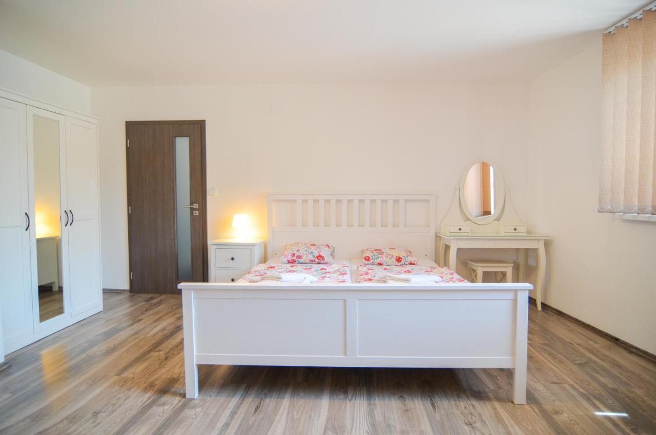 Apartmany Zajecak Zaječí Extérieur photo